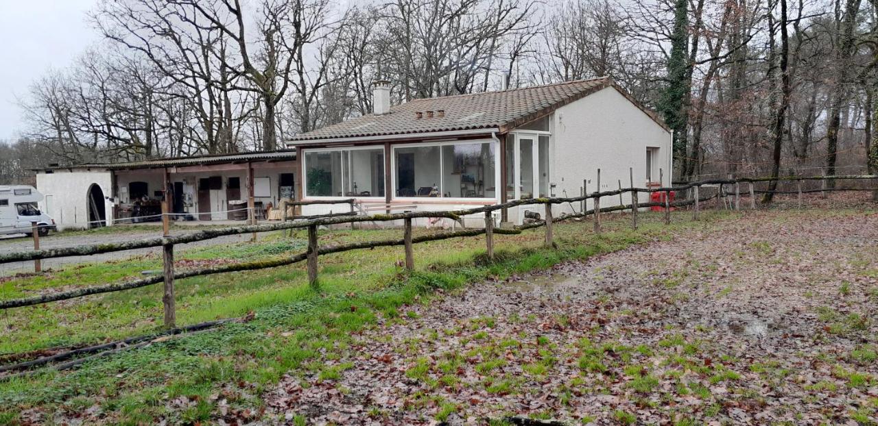 Ferme Equestre Des Abrons Villa Pailloles Dış mekan fotoğraf